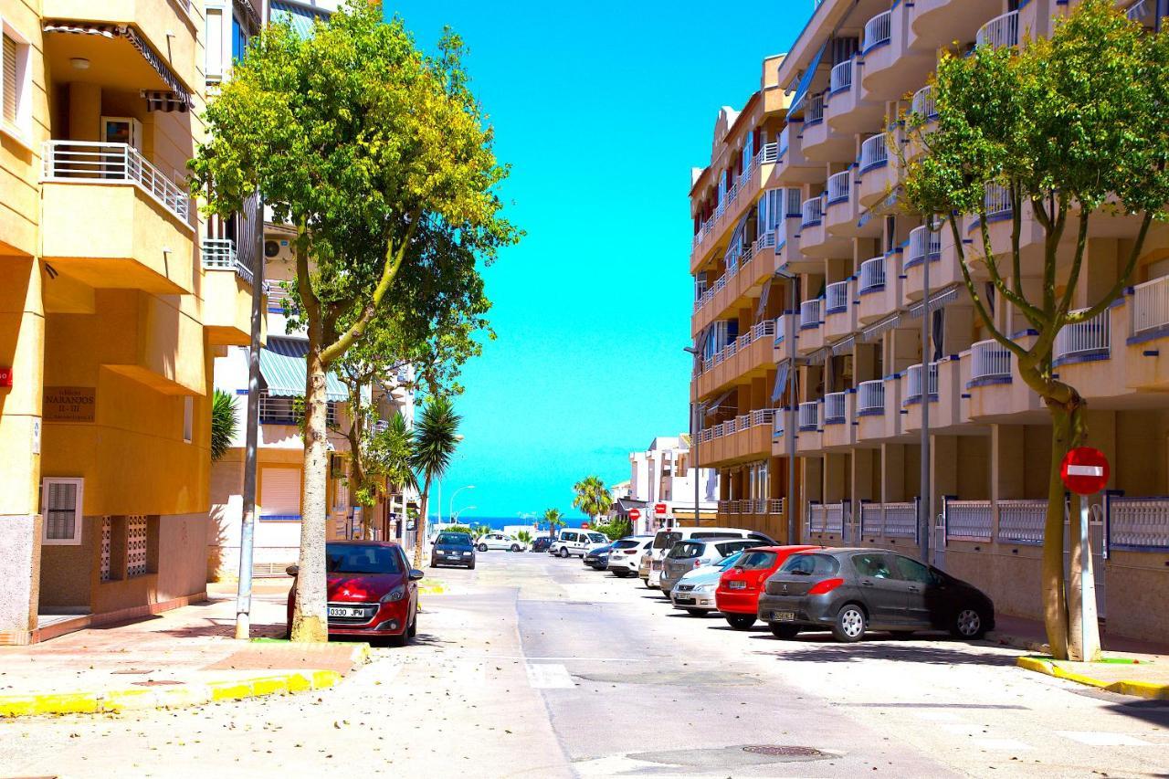 Los Naranjos Guardamar del Segura Bagian luar foto